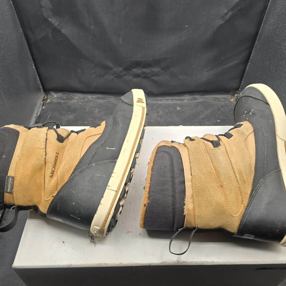Merrell Black and‎ Tan Winter Boots
